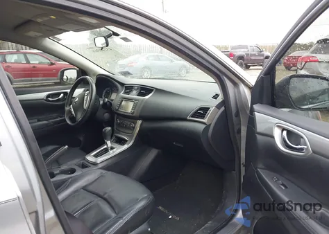 2014 Nissan Sentra Sr z USA, uszkodzony, nr VIN 3N1AB7AP8EY221719